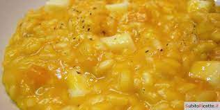 Per oggi vi salvate, niente sermone sull'origine della zucca e niente simposio sul taleggio. Ricetta Risotto Alla Zucca E Taleggio