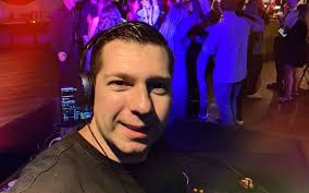 Hire DJ in Oldham, Instant Prices & Availability