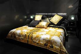 Our porno collection is huge and it's constantly growing. Lenzuola Matrimoniali Versace
