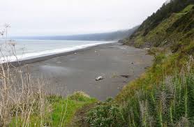 Black Sands Beach Whitethorn Ca California Beaches