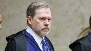 Lista de falecimentos em Curitiba