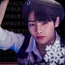 𝐋𝐨𝐯𝐞𝐥𝐲 𝐒𝐭𝐫𝐚𝐲 𝐊𝐢𝐝𝐬