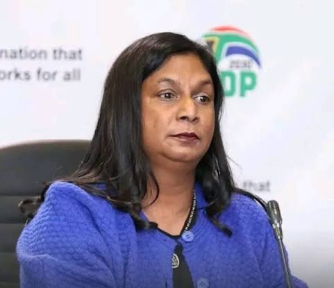 Giyani - Advocate Johnson aka "Winnie Mandela" Requests Early Adjournment at Madlanga Commission By Tinyiko Maswanganyi Advocate Andrea Johnson aka "Winnie Mandela", head of the Independent Directorate Against Corruption (IDAC), requested that