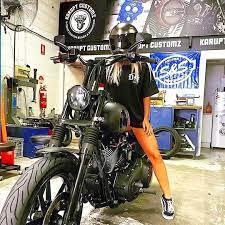 Dynalyfe Girls Who Ride Ironsisters It S Wednesday Here In Australia Who S Hitting The Road Today Irons Harley Dyna Harley Davidson Sportster Bobber
