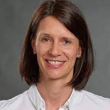 Regina Linde's Instagram, Twitter & Facebook