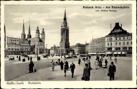 Planet tt bank austria halle im gasometer, wien, austria. Ansichtskarte Postkarte Halle Saale Marktplatz Bank Akpool De