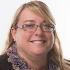 Employees by Last Name