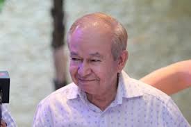 Ellis Pérez: “Casi me echan del HIZ por mi vocecita, pero perseveré”