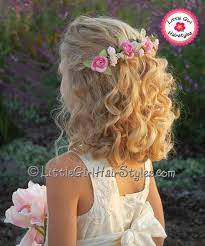Flower Girls Beautiful Headband Hairstyle Easy Instructions Too Flower Girl Hairstyles Medium Hair Styles Hair Styles