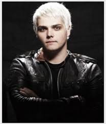 To Men Who Are Considering Bleaching Their Hair If You Are Not Gerard Way It Will Not End Well Gerard Way My Chemical Romance Hair