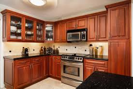 Small kitchen with dark granite and cabinet combinations. What Color Cabinets With Black Granite Countertops Home Decor Bliss