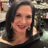 Yvette Quinones's Instagram, Twitter & Facebook