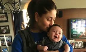 Kareena kapoor and saif ali khan blessed with a baby boy taimur ali khan pataudi | bollywood news. Kareena Kapoor And Saif Ali Khan Welcome Second Baby Celebrity Images