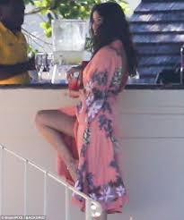 They flew overnight from dallas to jamaica for jeremy bieber's wedding on monday, a source said. Selena Gomez Gazes On Her Lover Justin Bieber In Jamaica Daily Mail Online