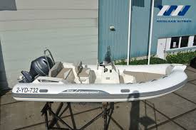 Tutte le caratteristiche relative all’intera gamma non sono vincolanti, yamaha motor europe fil. Capelli Tempest 570 Boot Zu Verkaufen 37 500