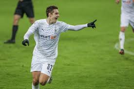 Pronunciation of florian neuhaus with 1 audio pronunciation and more for florian neuhaus. Bayern Germany On Twitter Bayern Are Interested In Florian Neuhaus And Know That The Player Has A 40m Release Clause Neuhaus And His Entire Family Are Bayern Fans Marco Rose However