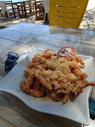 Selain aneka makanana laut celup tepung yang ada di sini, anda juga boleh mencuba lauk atau santapan santai orang terengganu yang lain seperti ketupat sotong, keropok lekor, pulut durian dan juga pulut mangga. Salah Satu Makanan Yang Familiar Sotong Celup Tepung Picture Of Mr Celup Tepung Special Pantai Penarik Tripadvisor