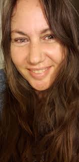 Rachel Karp's Instagram, Twitter & Facebook