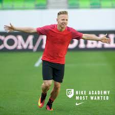 Dzsudzsák balázs káprázatos szabadrúgás gólja litvánia ellen hd. Dzsudzsak Balazs Jobb Akarsz Lenni Mint En Itt A Lehetoseg Hogy Beinditsd A Karriered Es Profi Lehess A Nike Most Wanted Budapestre Erkezik Regisztralj A Valogatasra Es Legyel Te A Legjobb