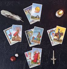 Cinco de Espadas Tarot - Conselhos e Significados, Amores - MysticLoves