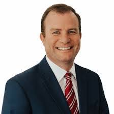 Alan Blood's Instagram, Twitter & Facebook