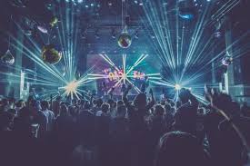 A reporter had him right against the wall. 10 Of The Best Clubs In Paris For An All Night Extravaganza Hostelworld