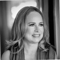 Crystal Graves Email & Phone Number