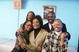 Linda MUNDAY Obituary (2013)