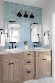 You can hire an artist to do it for you, buy a beach style design for walls, buy. 28 Beach Bathroom Ideas That Will Give You The Ultimate Exotic Vibes