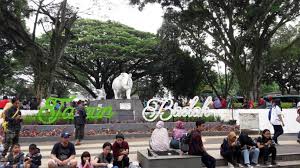 Harga tiket masuk batu night spectacular. Balai Kota Bandung Objek Wisata Fasilitas Lokasi Rute Jam Buka