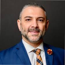 Honored to have been officially sworn in last week as a member of the  Glendale Civil Service Commission. I'm grateful to the Glendale City  Council for entrusting me with this opportunity to