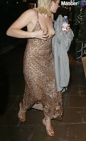 Florence Pugh Free Nudes Album 39 Pictures | MasterFap.net