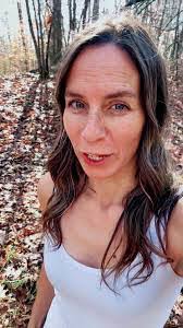 Kristie Roper's Instagram, Twitter & Facebook