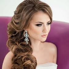 It starting with the short and medium up to the long haircuts you can find exciting models. 50 Long Curly Hairstyles You Ll Fall In Love With Hair Motive Hair Motive