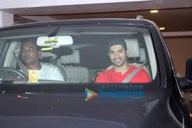 Varun Dhawan Sidharth Malhotra Visit Karan Johar S House To Meet His Babies Varun Dhawan Images Bollywood Hungama Siblings of sidharth malhotra is harshad malhotra. bollywood hungama