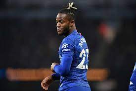 Michy Batshuayi Seeks Central Role For Chelsea Besoccer