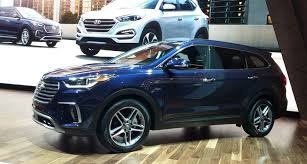 Award applies only to vehicles with optional front crash prevention. 2016 Chicago Auto Show 2017 Hyundai Santa Fe And Santa Fe Sport The Daily Drive Consumer Guide The Daily Drive Consumer Guide