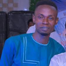 Alyssa letting us know who she is. 😏