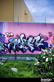 askew new zealand graffiti with ironlak spray paint rue chat