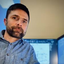 There's 2 sides to GIS... Side A: An organization celebrates the local  employee who figured out to print a map and makes them the GIS manager.  Side B: A GIS Analyst makes