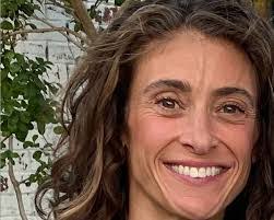 Valerie Hyde's Instagram, Twitter & Facebook