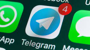 Telegram is an instant messaging app that, like similar apps such as viber, whatsapp, and line, gives you a simple. Telegram Messenger Bald Mit Werbung Im Chat Computer Bild