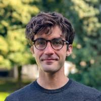 1300+ "Péter" profiles