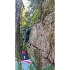 Ponad 2 m^2^ powierzchni zadowolą nawet najbardziej wymagających i zapewnią bezpieczeństwo przy najtrudniejszych przystawkach. Ocun Paddy Kava V2 Bergfreunde Edition Crash Pad Free Uk Delivery Alpinetrek Co Uk