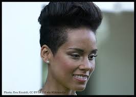 Alicia Keys, Erykah Badu & Teyana Taylor Join Femme It Forward's New  Mentorship Program