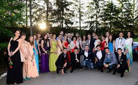 Colegiul Naţional Mircea cel Bătrân Rm. Vâlcea: Clasa a XII-a.  Absolvenţii...