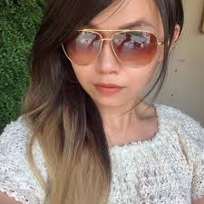 靠北婆家22027  外婆過世了，我跟我婆婆說：媽我阿嬤走了，那我們這邊要做什麼過去，婆婆說：做一對花柱過去就好了，看你們（指我跟我先生）到時候有沒有要去送，小孩我顧就好了，當下我傻眼了，我就問婆婆說：小孩為什麼不用去，婆婆說:如果是在自家就好了，可是在殯儀館  ...