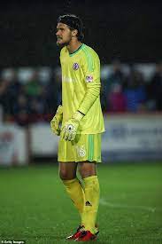 Simon kristian bloch jørgensen is a danish professional footballer who plays as a goalkeeper for waltham abbey. Non League Dulwich Hamlet Sign 6ft 11in Keeper Simon Bloch Jorgensen Daily Mail Online