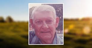 Kent Bernard's Instagram, Twitter & Facebook