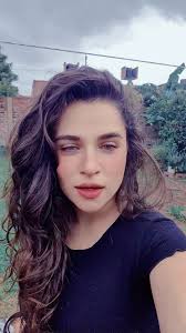 Nos arreglamos las uñas 💅 ya hacía falta 🙈 #nailsnailsnails #girls  #vidareal #fyp